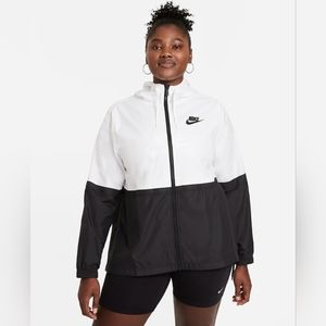 Nike Sportswear Woven Full Zip Hooded Two-toned Vented Lightweight Jacket NWOT
